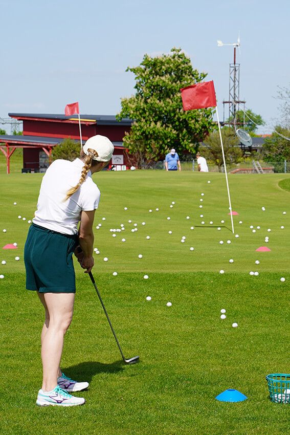 Golf am Hufeisensee – Sport, Natur & Gemeinschaft.